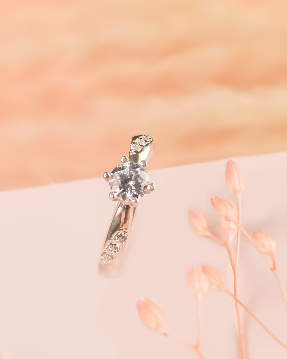 anillo de plata con piedras, anillo de compromiso, anillo de promesa, anillo de plata, anillo con diamantes, anillo de pareja, anillo de mujer, anillo con piedras