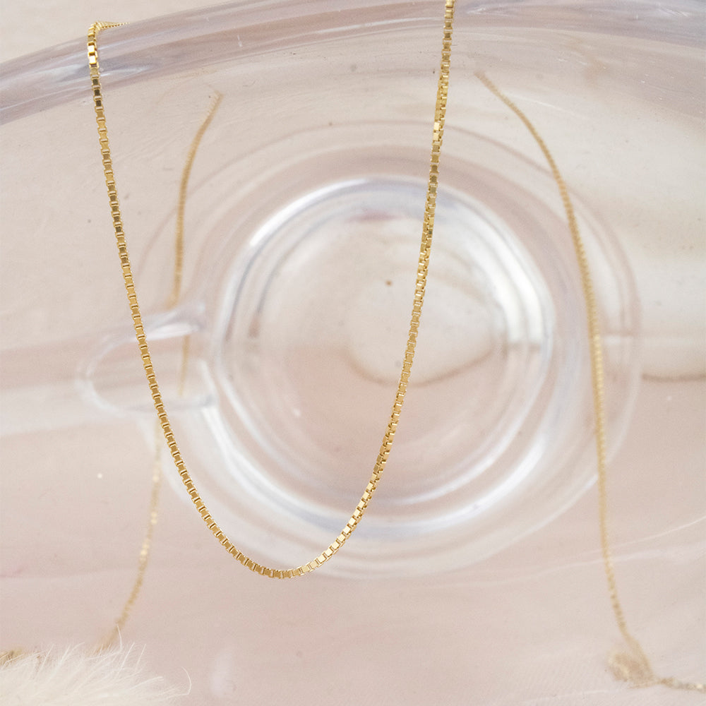 Cadena Delgada de Oro 18k