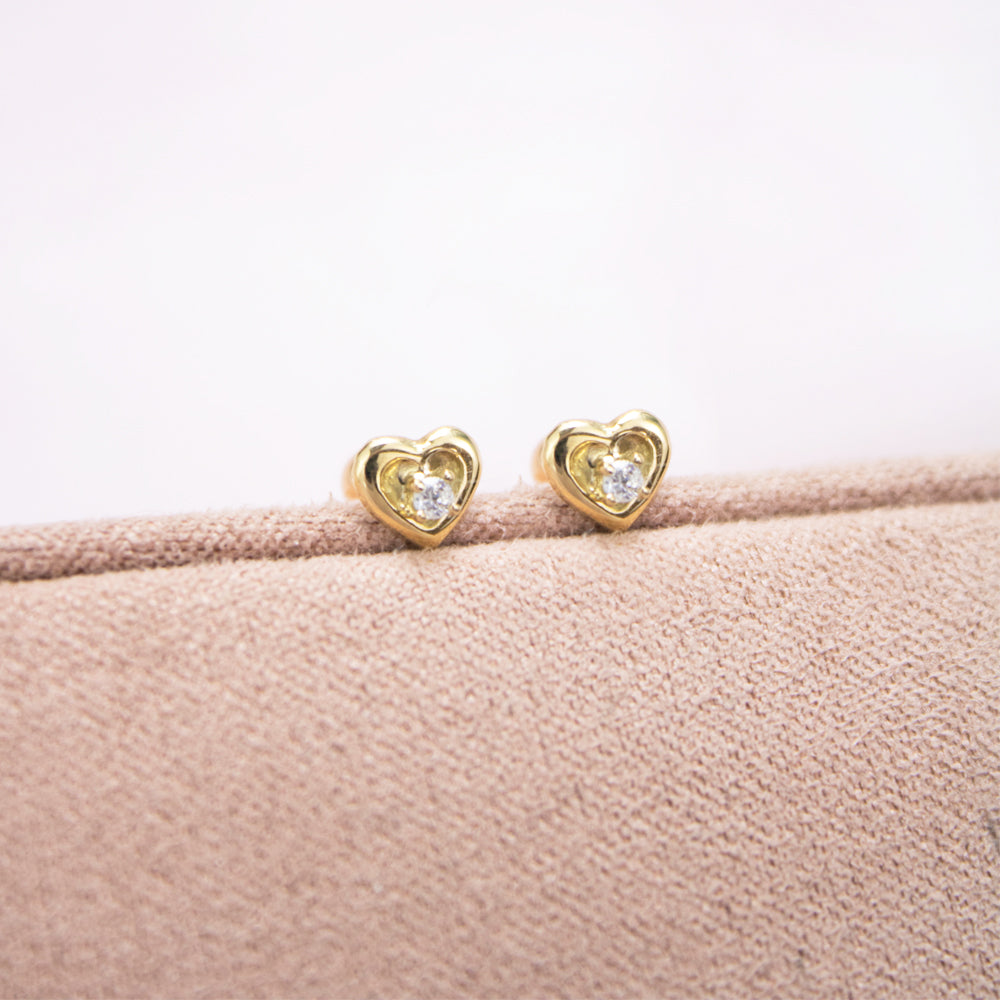 arete para bebe, arete para recien  nacido, arete de corazon, arete de oro